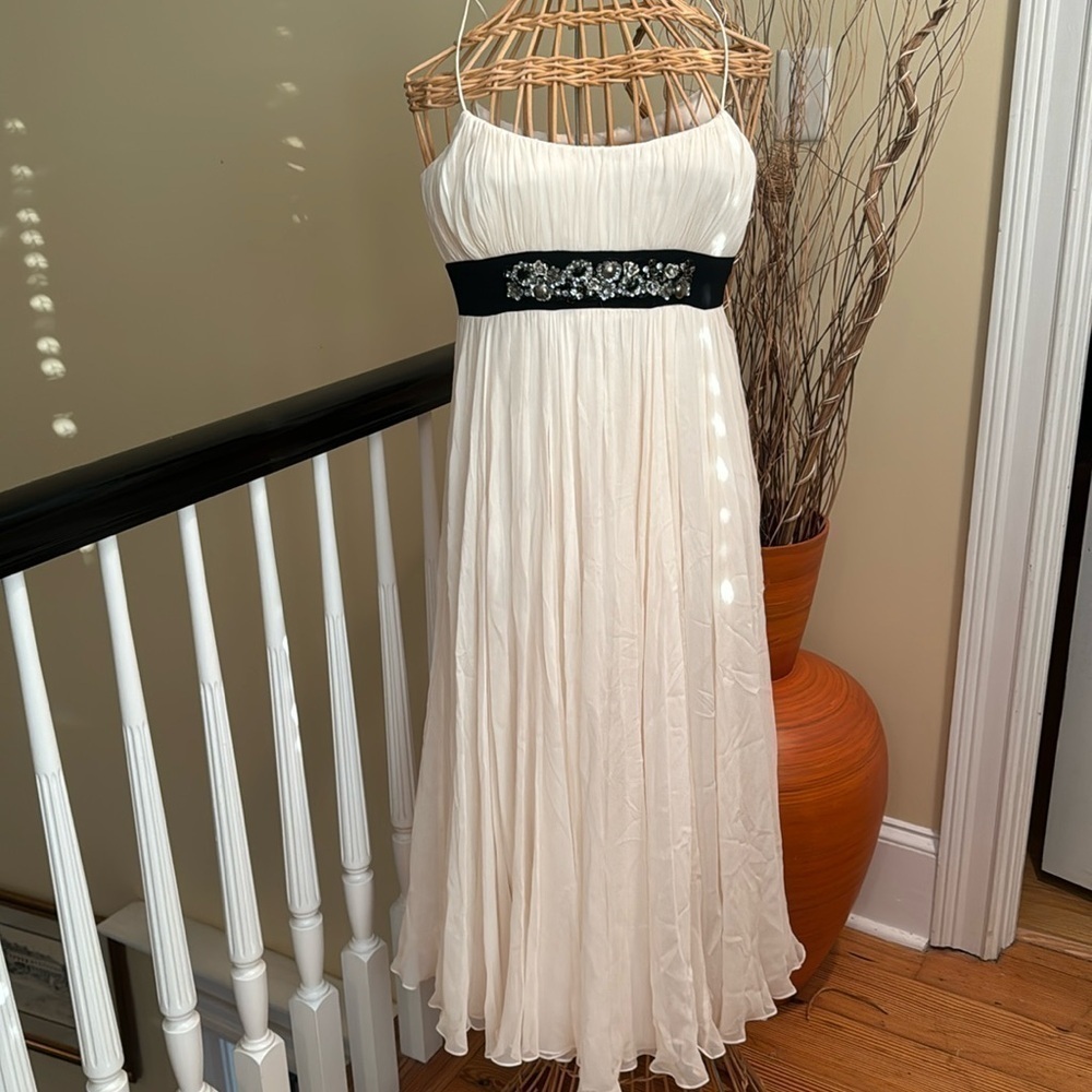 Marchesa Notte 100% Silk Dress Beautiful And Light